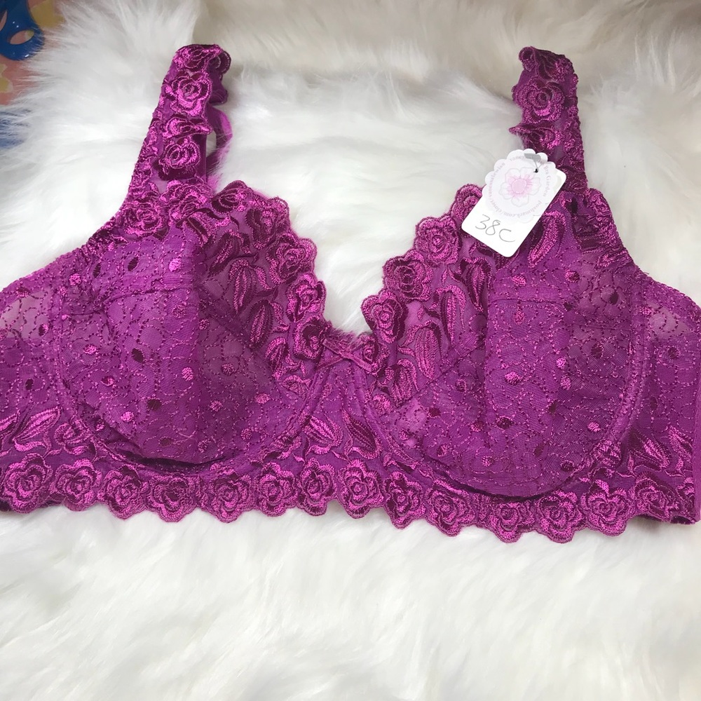 🌷 38C Unlined Underwire Pink and Lace Very Pretty